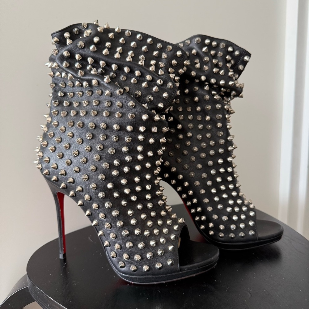 Christian Louboutin Black Guerilla 120 Nappa Spiked Booties - US 6 (36.5) NWT - Picture 8 of 13